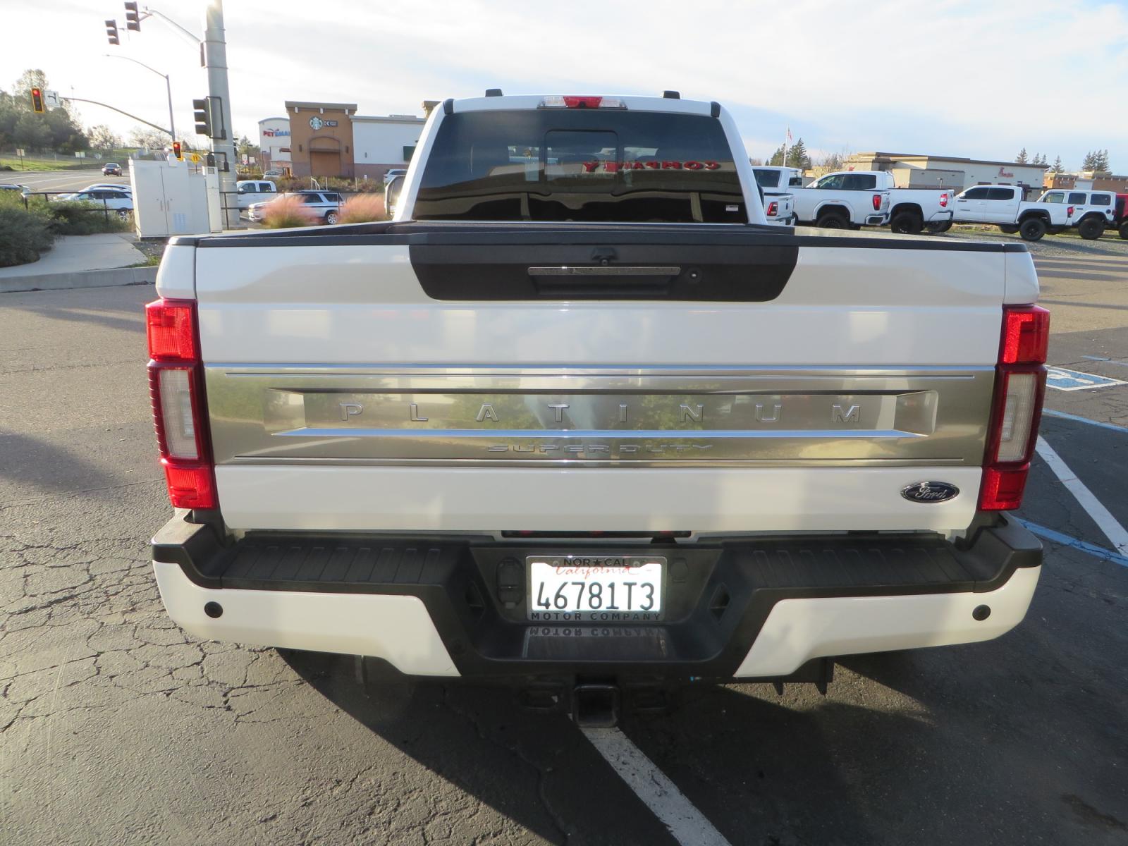 2020 White /BLACK Ford F-450 SD PlatinumCrew Cab DRW 4WD (1FT8W4DT4LE) with an 6.7L V8 OHV 16V DIESEL engine, 6A transmission, located at 2630 Grass Valley Highway, Auburn, CA, 95603, (530) 508-5100, 38.937893, -121.095482 - Must see F450 with a tool box refueling station, window tint, and a center console vault. - Photo #5